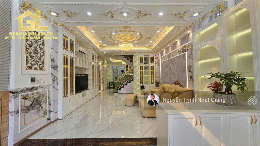 Bán nhà phố tân cổ điển full nội thất đầy đủ công năng sử dụng