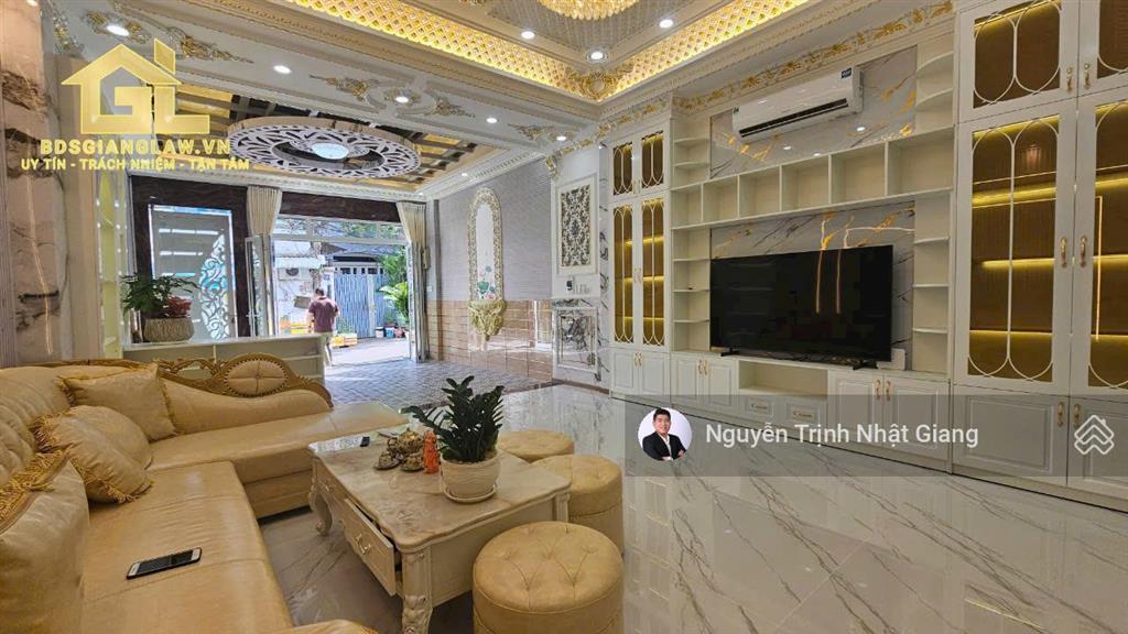 Bán nhà phố tân cổ điển full nội thất đầy đủ công năng sử dụng