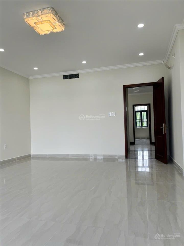 Nhà đẹp kdc phú lợi dt 5x24 có thang máy nội thất cao cấp trục đường lớn 12m giá 9.3ty