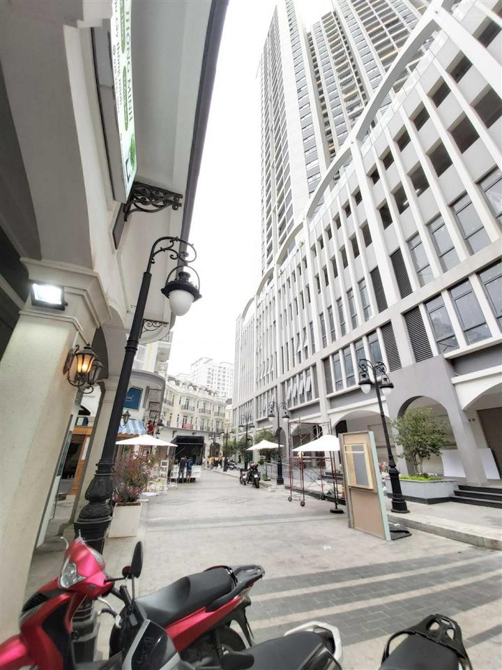 Cho thuê nhà phố liền kề the pegasuite 5m x 14.5m cao 4.5 tầng,  0938 355 *** xem nhà