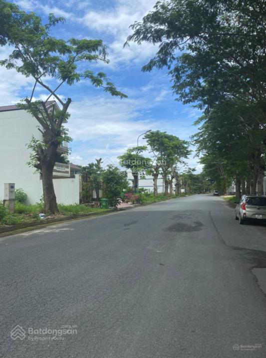 Cần tiền bán đất khu dân cư 13c  dt 85m2  4 tỷ, xd tự do, bank hỗ trợ vay 70% hđmb,