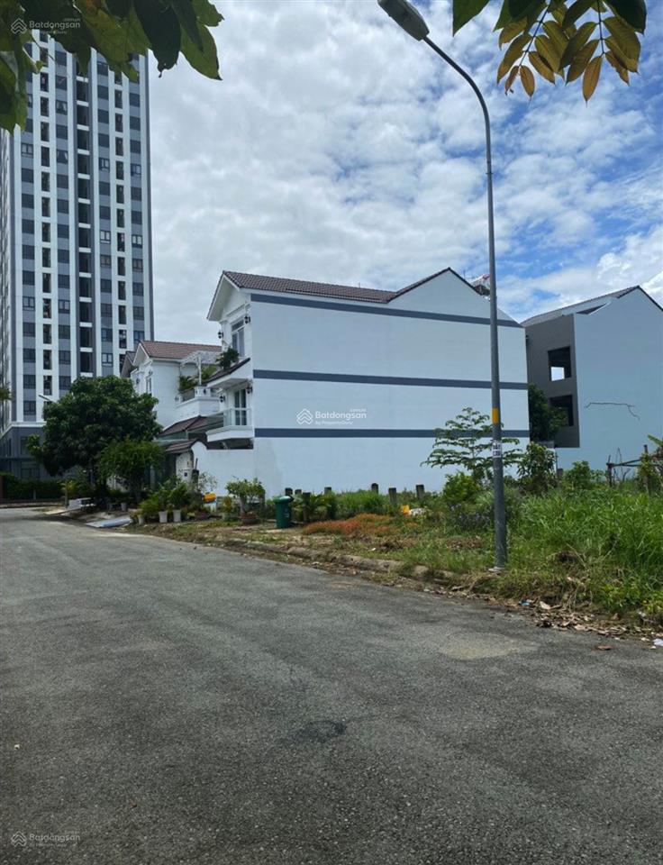 Cần bán đất nền kdc 13e  dt 5x20m giá 4.2 tỷ  đối diện cv  rẻ nhất thị trường  0906 694 ***