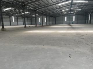 Cần cho thuê gấp 700m2 kho, mặt tiền đường đào trí, p.phú thuận, q7  giá rẻ 130k/m2  vào kd ngay