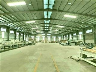 Mặt bằng nhà kho 2200m2, mặt tiền nhựa, giá 50tr/tháng