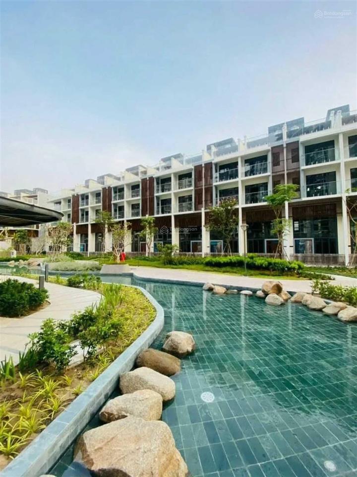 Ck 28%, condovilla  the glen 440m2, 1 trệt 1 lửng 3 lầu + 80m2 hầm xe, trả chậm 60 tháng