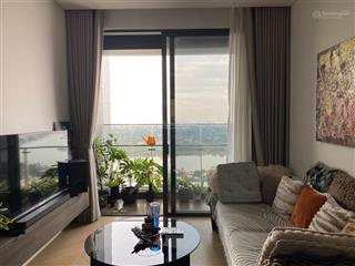 Bán căn 2pn lumiere riverside tầng cao view sông giá tốt nhất thị trường 8,5 tỷ.  0902 896 ***