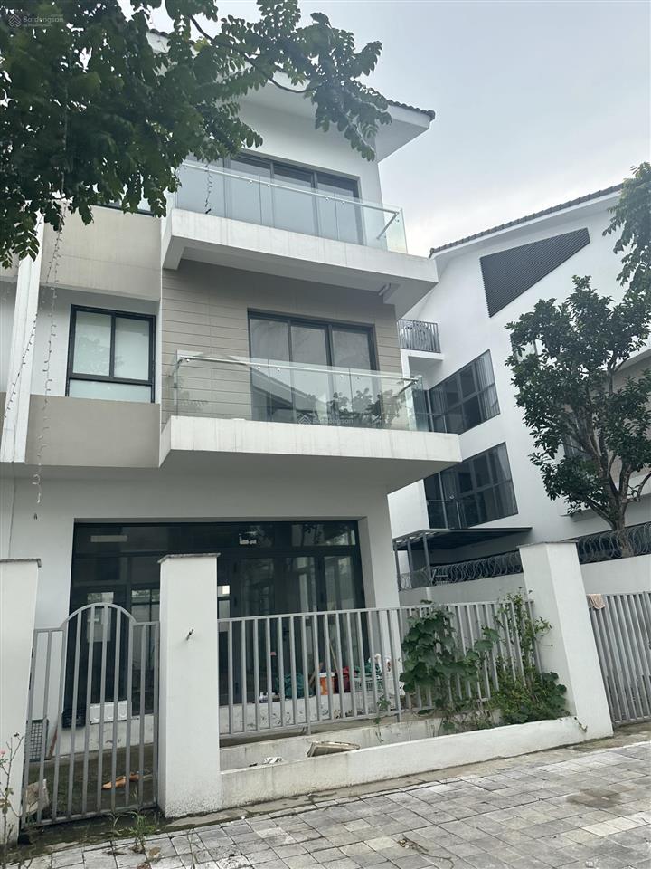 Bán biệt thự sol lake villa, 150 triệu/m2, 200 m2, chính chủ tại yên nghĩa, hà đông, hà nội