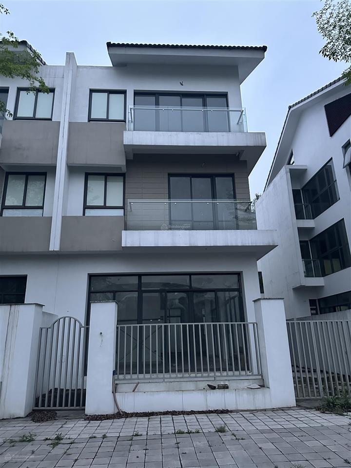 Bán biệt thự sol lake villa, 150 triệu/m2, 200 m2, chính chủ tại yên nghĩa, hà đông, hà nội