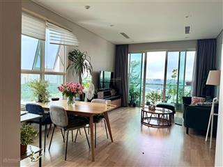 Chuyển nhượng giá tốt sadora  3pn  120m2 2 bacong tầng cao view sông