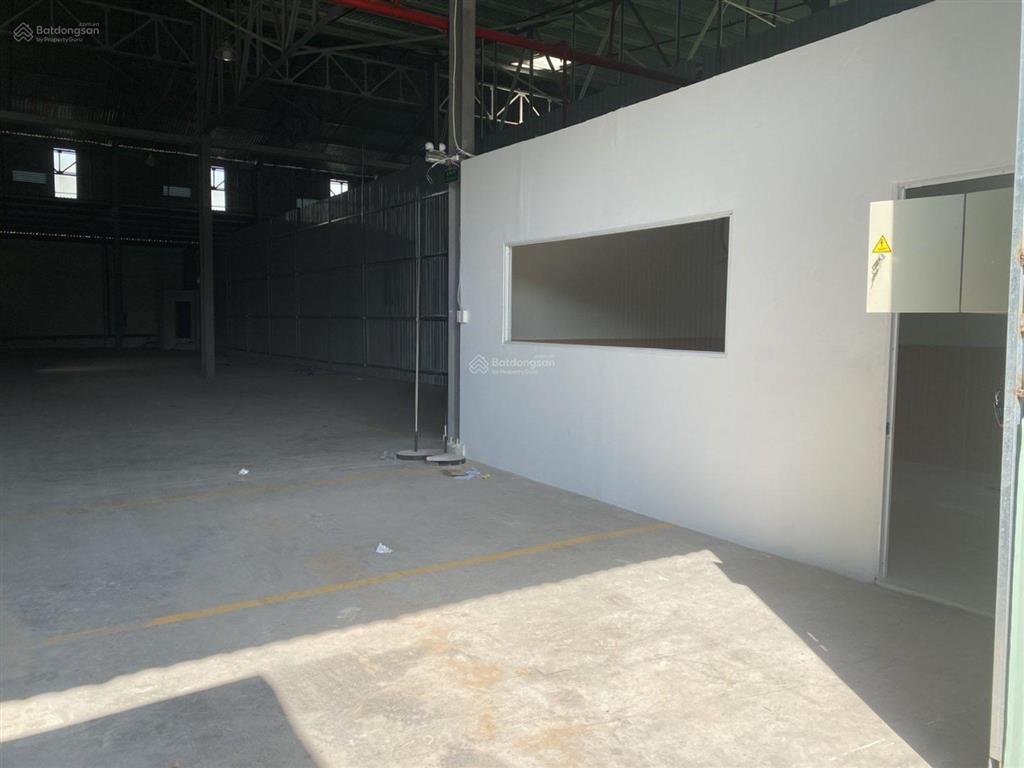 Cho thuê kho đẹp 450m2 có sẵn hệ thống pccc, gần ql 1k, linh xuân, thủ đức, xe container vào được