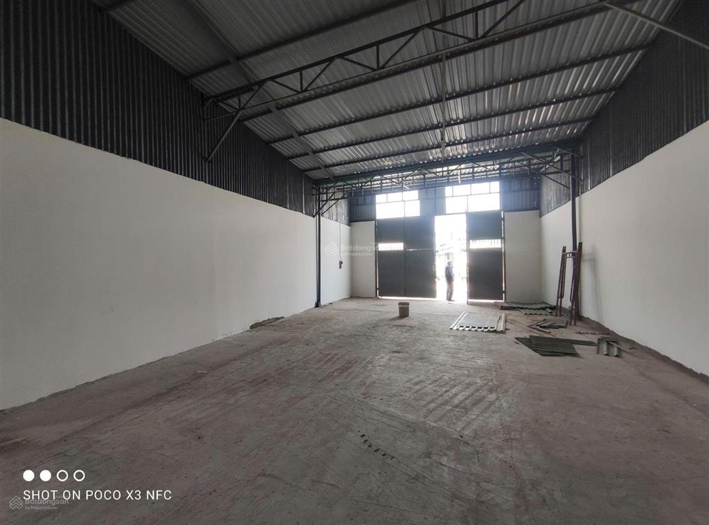 Cho thuê kho xưởng 400m2 lã xuân oai, p. trường thạnh, quận 9, xe cont