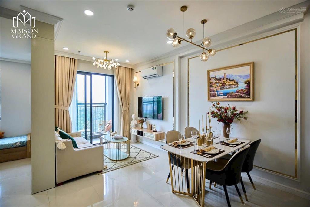 Bán căn hộ maison grand, mặt tiền ql 51, dt 65m2, 2pn chỉ 33tr/m2 tặng full nt gỗ. tt 50% nhận nhà