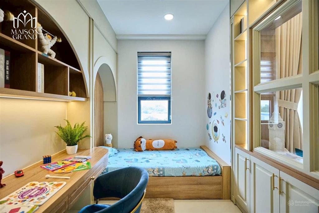 Bán căn hộ maison grand, mặt tiền ql 51, dt 65m2, 2pn chỉ 33tr/m2 tặng full nt gỗ. tt 50% nhận nhà