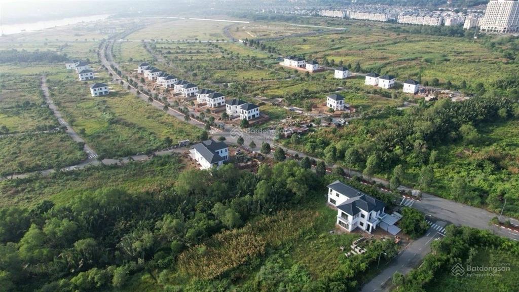 Garden villa phân khu oasia căn góc  swanbay.  0907 424 ***