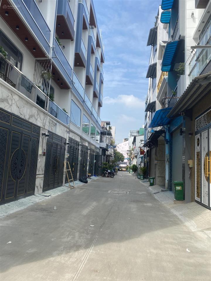 Bán nhà đường bình thành, bình tân. dt 4.5m x 15m, đổ 3 tấm.