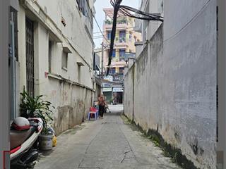 Bình thạnh  gần mặt tiền lê quang định, chợ bà chiểu 32m2 nhỉnh 4tỷ xíu