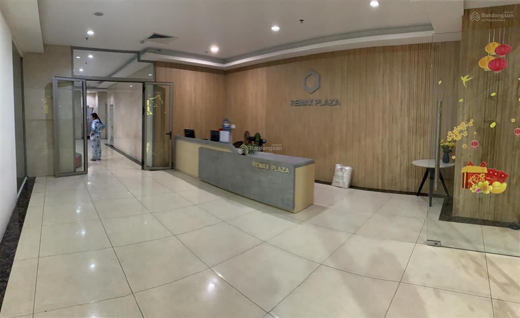 Cho thuê ch remax plaza 3 pn  2 wc  0909 920 ***