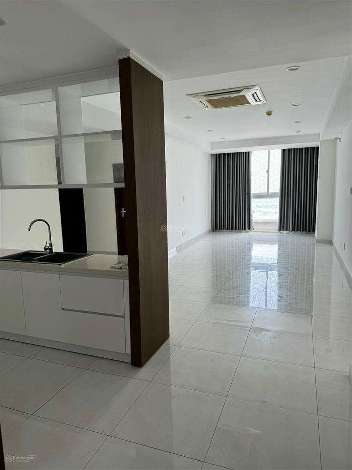 Cho thuê ch remax plaza 3 pn  2 wc  0909 920 ***