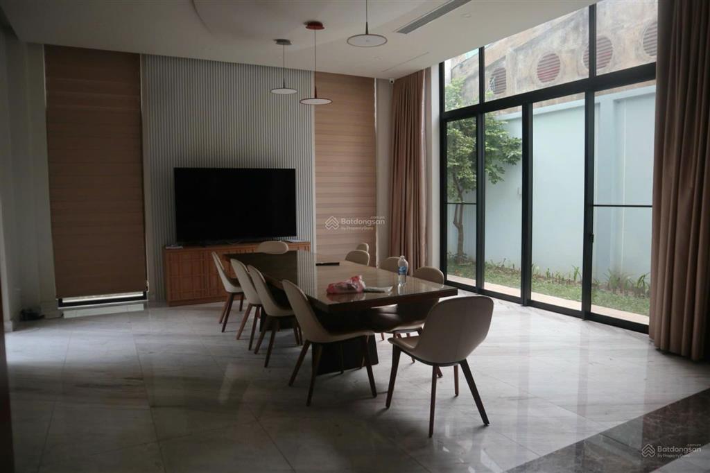 Bán biệt thự đẹp, nhiều tiện ích tại đặng hữu phổ, q2, hcm, 170 tỷ, 405m2