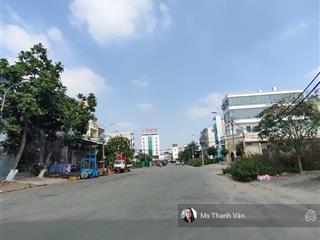 Chính chủ bán 1 lô đất thổ cư 69m2 ngay võ văn kiệt giá 4ty6 có shr hẻm xe hơi 0938 295 *** xd ddc 4l
