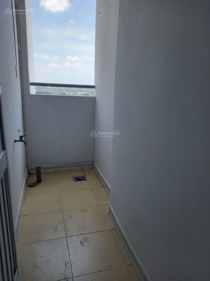 Bán căn hộ hqc plaza 62m2, 2pn, 2wc, ngay mt nguyễn văn linh đi q1 hết 20p, sổ hồng lâu dài