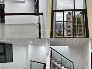 Cho thuê căn hộ mới, an ninh, 2 tầng dt 104m2 vào ở liền có nội thất