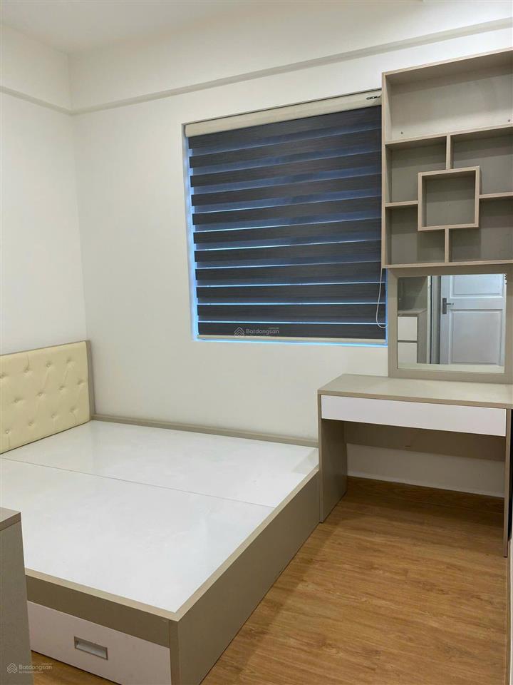 Dạ, em bán căn hộ 77m2, 2pn giá 3,850 tỷ, nội thất cao cấp, bao hết thuế phí chuyển nhượng