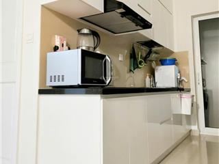 2pn2wc đầy đủ nội thất hiện đại 70m2, em cho thuê 13tr/tháng, cc moonlight boulevard bình tân