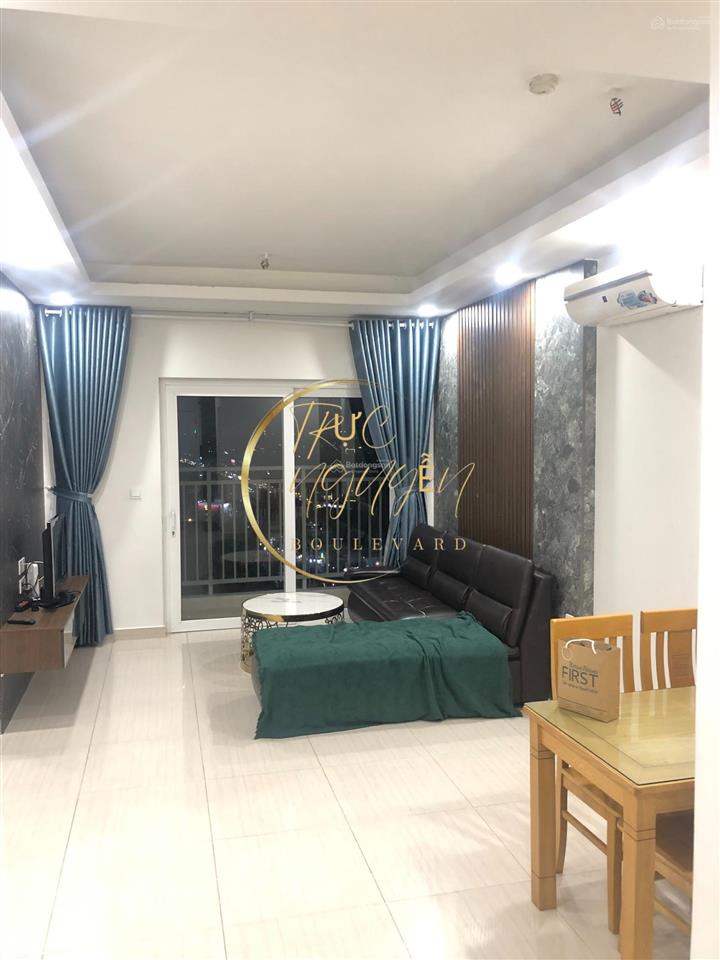 Dạ, em cho thuê căn hộ 2pn/77m2, đủ nội thất, giá 14 triệu, view thoáng mát, nhà đẹp như hình