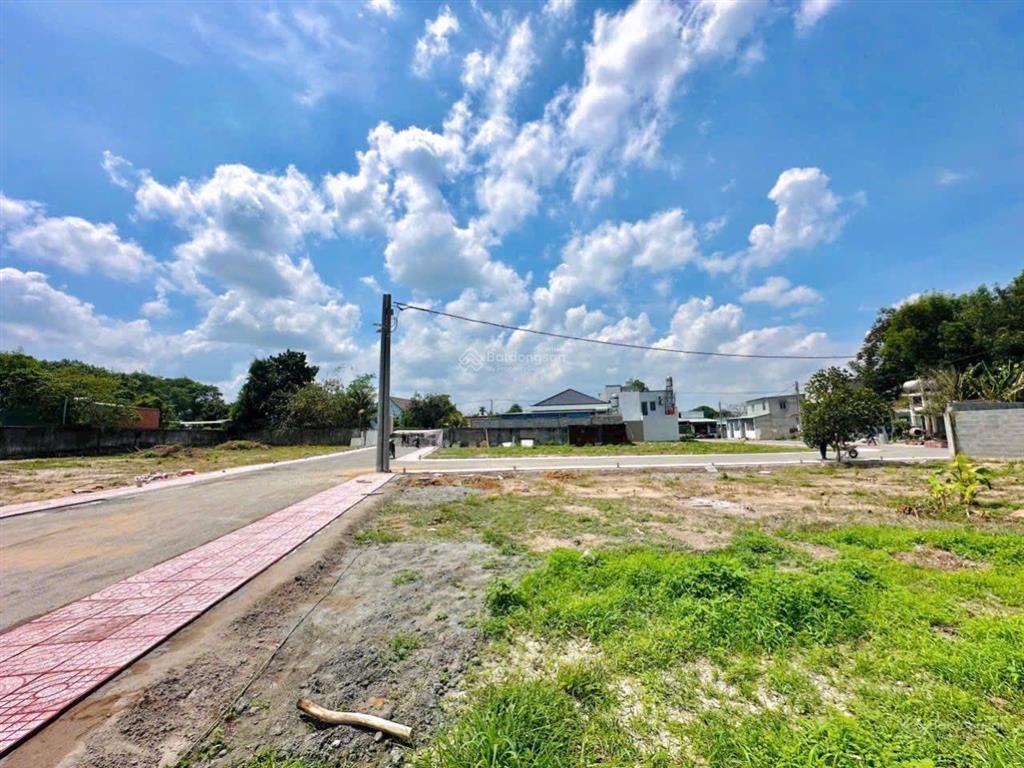 Em có lô đất 1 sẹc hl 15 trung tâm tân triều