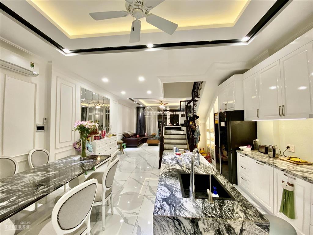 Cần tiền bán gấp căn nhà phố nam long 5x24 1 trệt 3 lầu giá 15.9 tỷ  mr châu phạm 0933 492 ***