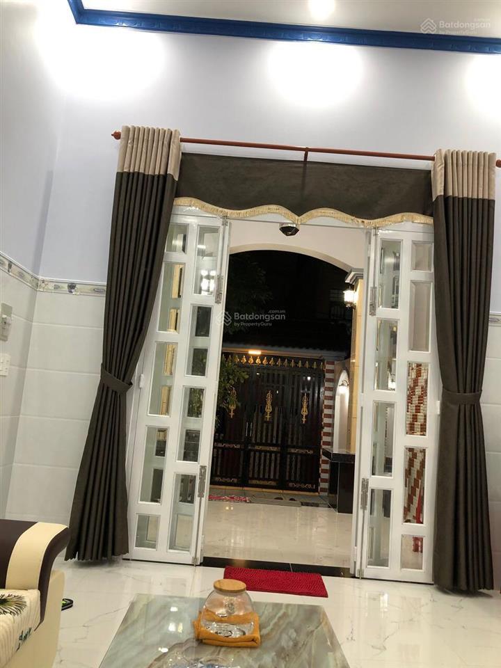 Kẹt tiền bán gấp nhà đẹp (dt đất 175m2) ngay thị trấn tân túc  ubnd huyện bình chánh. giá 7 tỷ