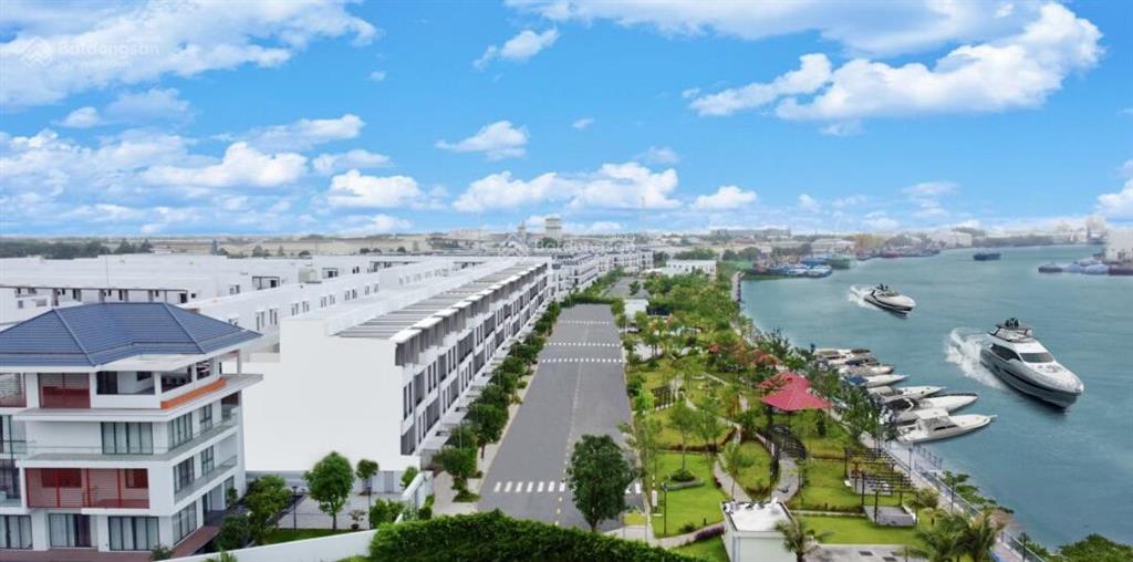 Cần bán căn nhà phố liên kế khu đô thị biệt lập bên sông vàm cỏ đông bến lức. giá chỉ từ 3 tỷ/căn