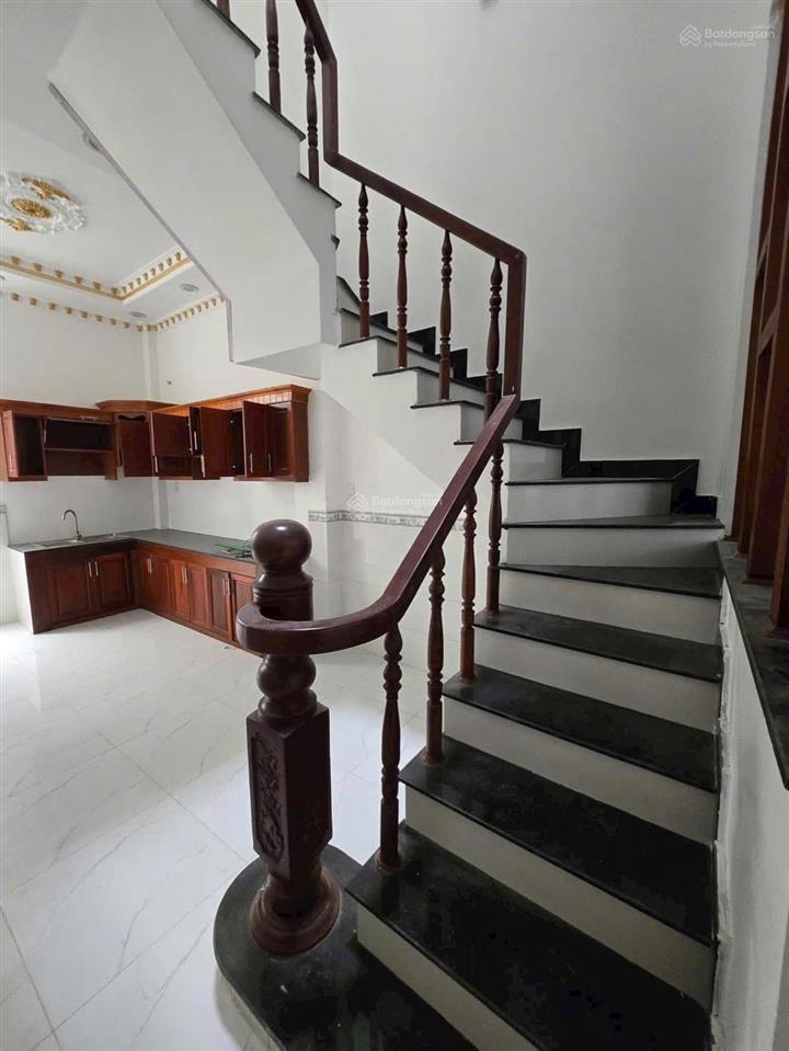 Bán nhà ngay an dương vương, 1 trệt 3 lầu ,nhà mới ở ngay, hỗ trợ vay ngân hàng