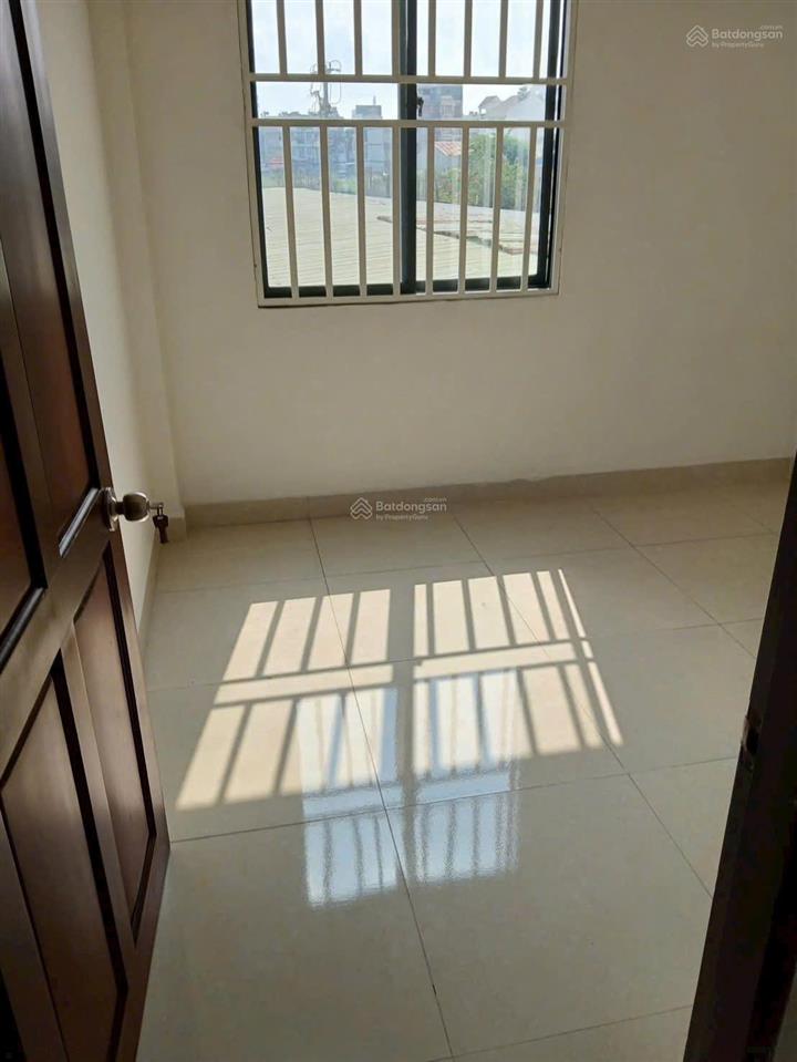 Bán nhà ngay an dương vương, 1 trệt 3 lầu ,nhà mới ở ngay, hỗ trợ vay ngân hàng