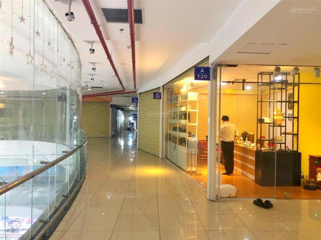 Giảm giá 50% mặt bằng, diện tích nhỏ, kiot cho thuê oriental plaza, mặt tiền âu cơ,  0901 535 ***