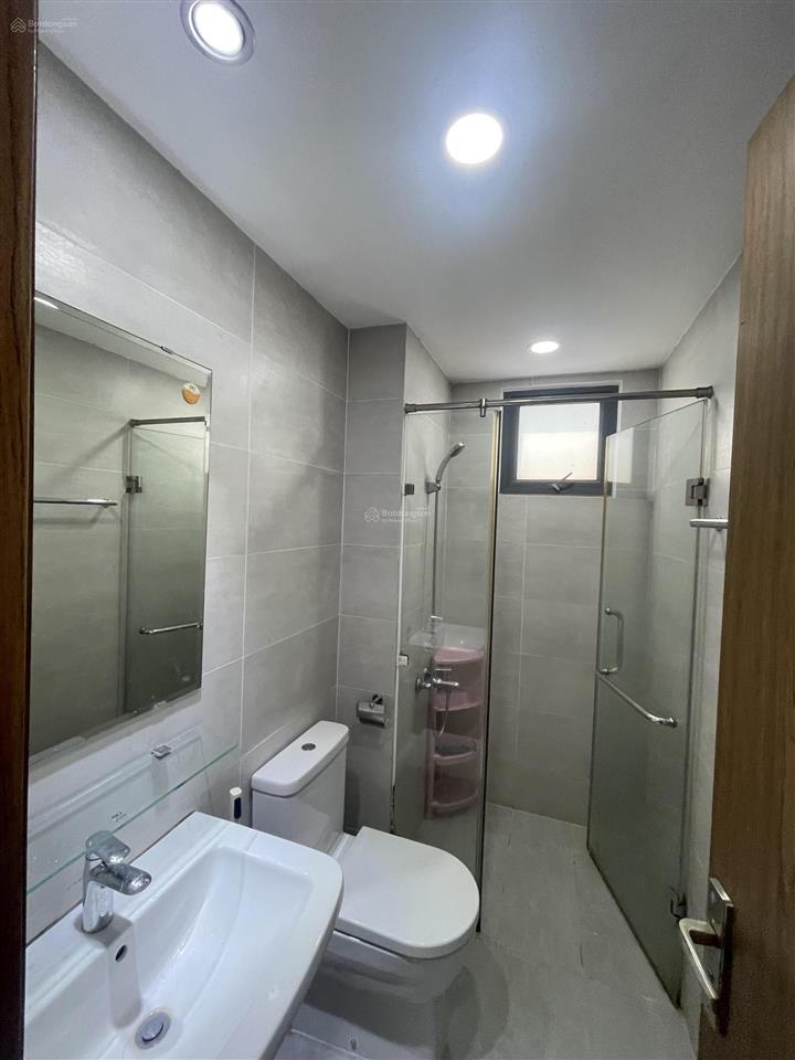3.98 tỷ bán gấp hlpa, hỗ trợ vay, full nội thất đẹp, 2 pn, 2wc.  xem nhà 0901 535 ***
