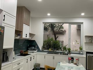 Cần bán gấp căn nhà liền kề full nội thất khu villa park khang điền quận 9