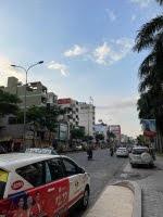 Mt lê đại hành, p. 11, q. 11  dt 8mx24m  4 tầng lầu. hđt 180tr/th  giá 51 tỷ