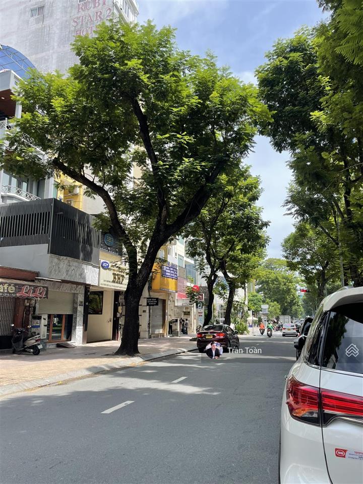 Bán nhà mt trương định p. bến thành q. 1  12.5mx18m  2 hầm + 8 lầu  145 tỷ  hđt 250tr/th