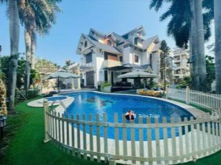 Bán biệt thự compound nguyễn văn hưởng thảo điền q2  11x22m. cn 240m2. trệt 2 lầu + hồ bơi  68tỷ