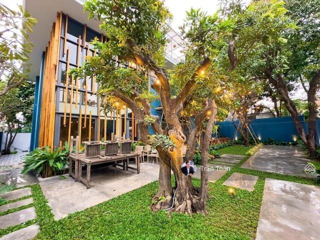 Bán khuôn đất xây building xuân thuỷ, p. thảo điền q. 2  18x21m  1 lầu  90 tỷ