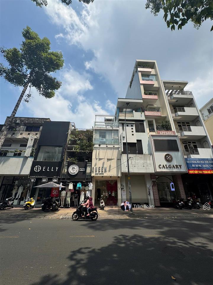 Mt nguyễn trãi p.2 q.5  7.4x26m. nh 7.7m. cn 186m2  4 tầng  hđt 230tr/th  59 tỷ