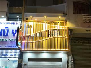 Bán mặt tiền quận 1 giá 20.8 tỷ vuông vức . ( 4mx14m ) 2 lầu mới.
