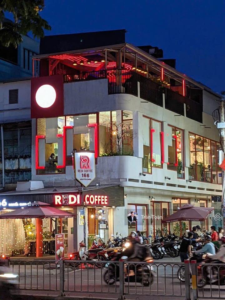 Góc 2 mt bà huyện thanh quan p.9 q.3  10x16m. nh 13m. cn 151m2  3 tầng + st hđt 155tr/th  56 tỷ