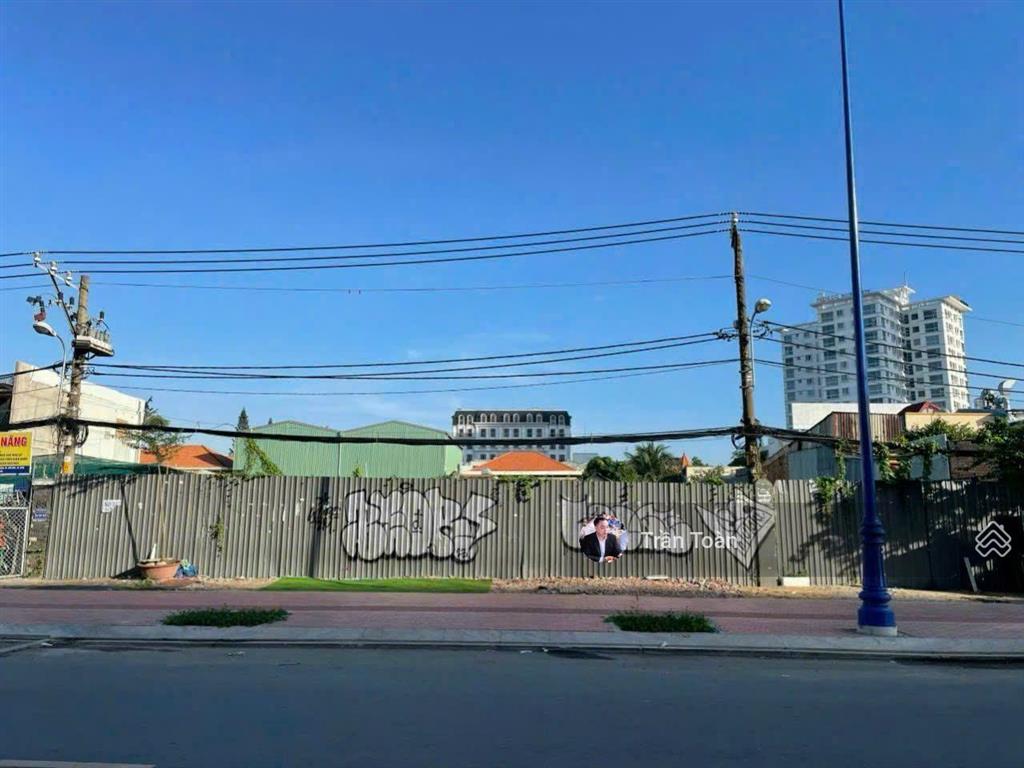 Mt song hành, thảo điền, q.2 25.5x57m ctxd  18 tầng + 3 hầm giá 325 tỷ