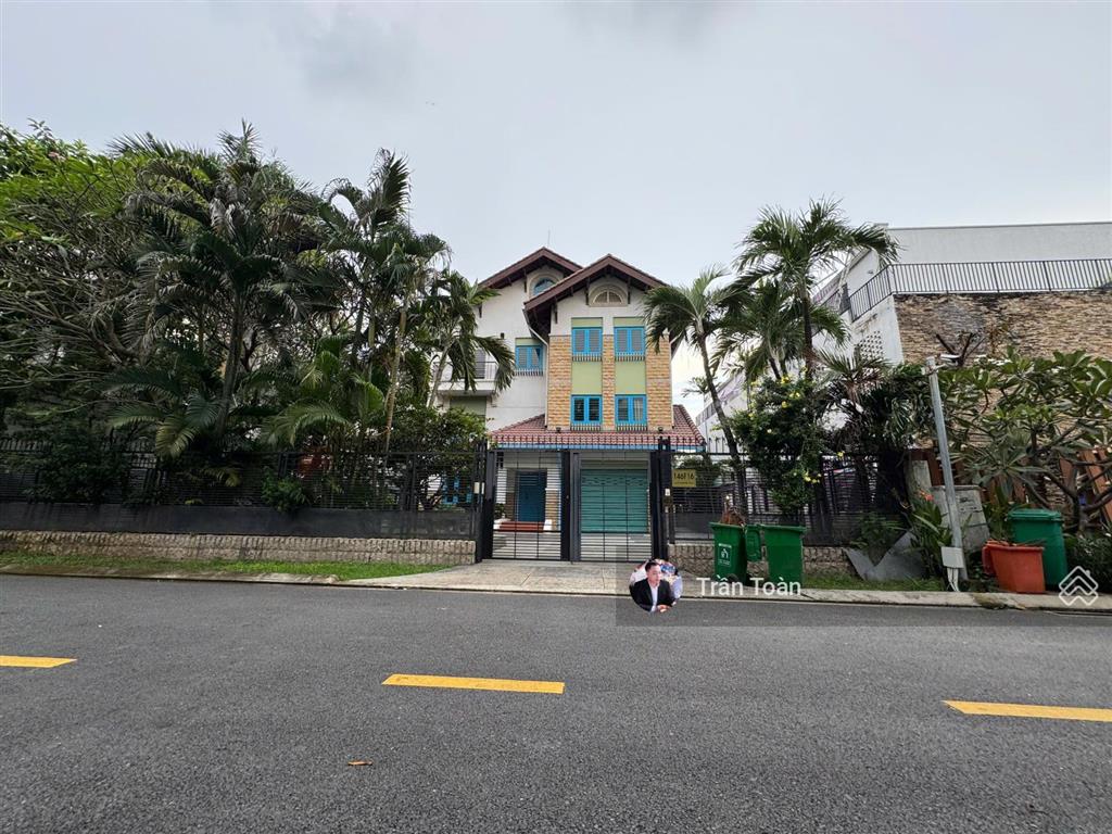 Khu compound vip nguyễn văn hưởng,thảo điền, q.2 18x36m cn 649m trệt+lửng+1 tầng ấp mái 133 tỷ