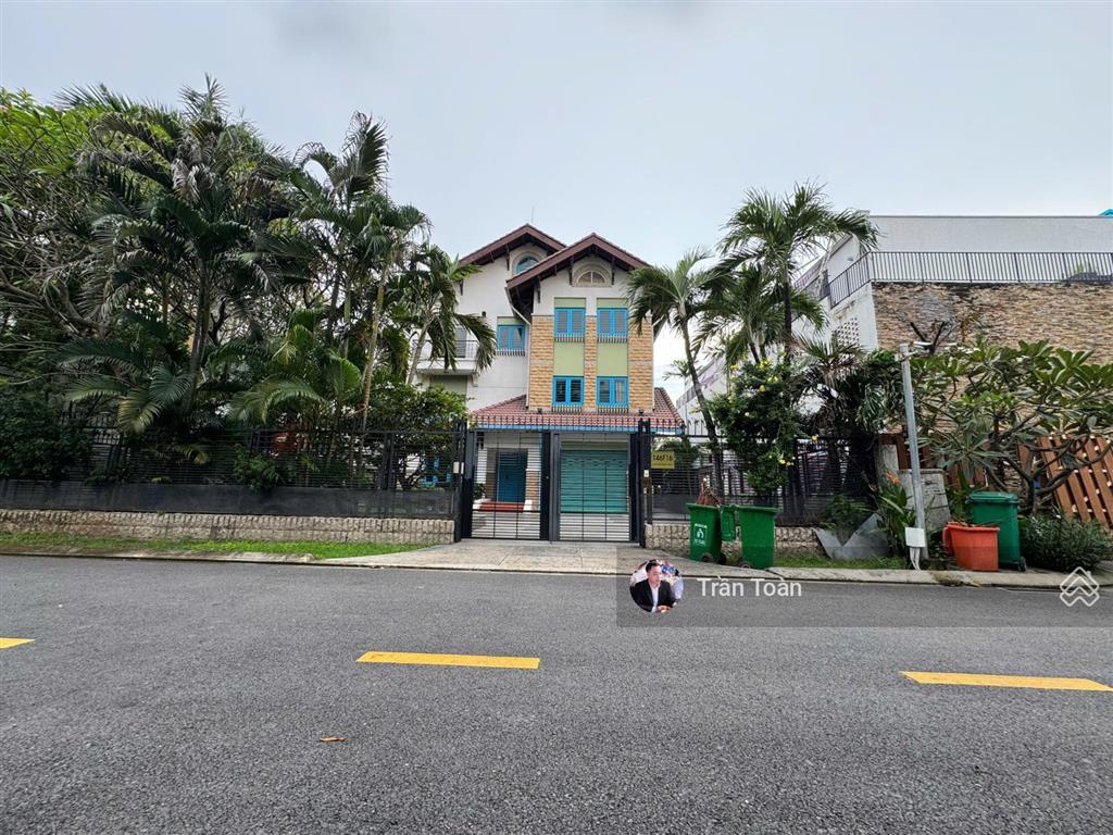 Khu compound vip nguyễn văn hưởng,thảo điền, q.2 18x36m cn 649m trệt+lửng+1 tầng ấp mái 133 tỷ