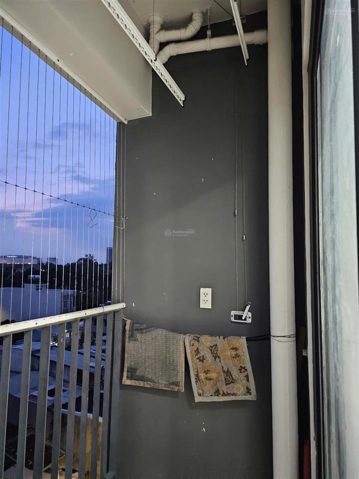 1 căn duy nhất bcons miền đông giá 1tỷ990 2pn 2wc diện tích 54m2. xem sổ và hình inbox