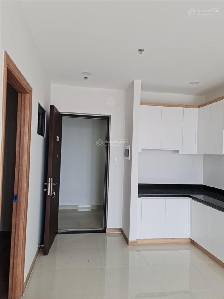 Bán căn 2pn 2wc bcons miền đông. tầng trung, view tây nam. giá 2ty1 bao sang tên